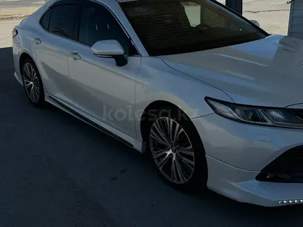 Toyota Camry 2019 года за 12 900 000 тг. в Актау – фото 4