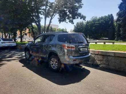 Chevrolet TrailBlazer 2022 года за 15 250 000 тг. в Алматы – фото 4