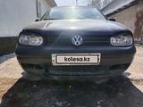 Volkswagen Golf 2001 годаүшін1 300 000 тг. в Алматы