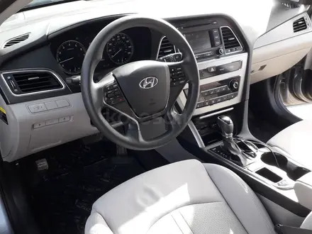 Hyundai Sonata 2015 года за 5 200 000 тг. в Актобе – фото 11