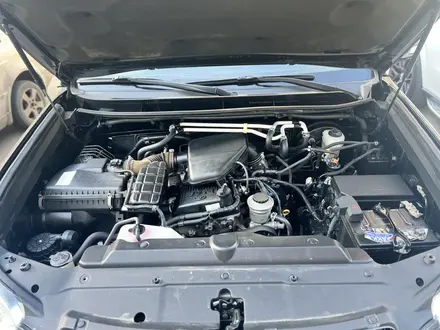 Toyota Land Cruiser Prado 2012 года за 14 700 000 тг. в Астана – фото 10