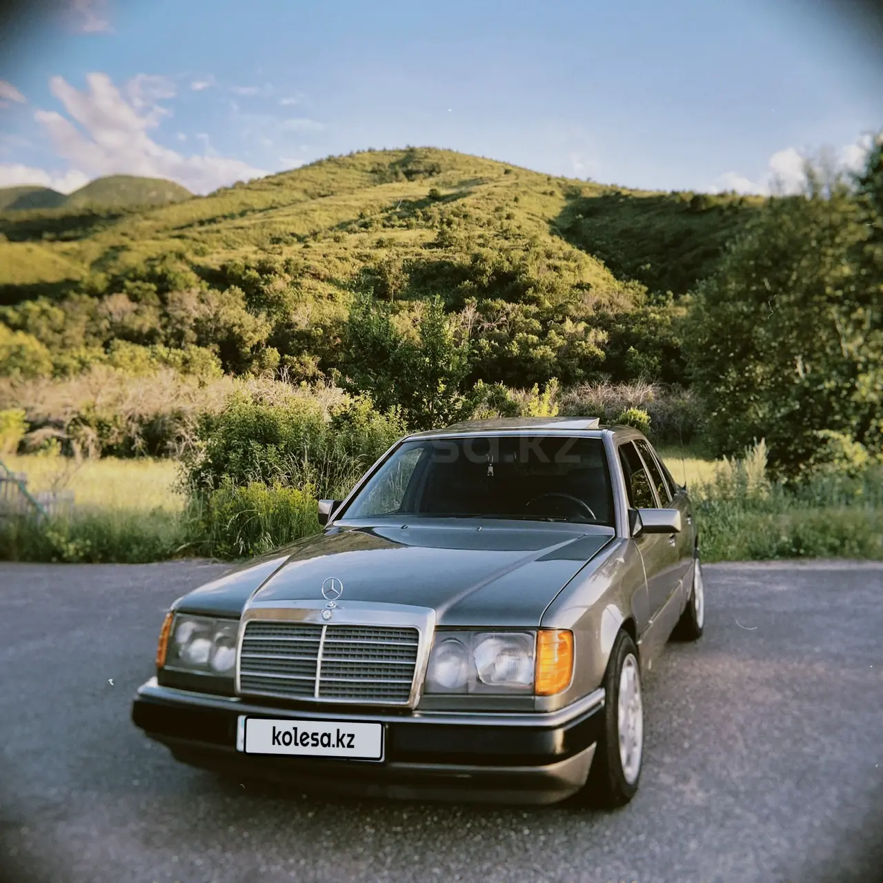Mercedes-Benz E-Class, 1992