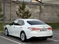 Toyota Camry 2019 года за 13 800 000 тг. в Алматы – фото 6