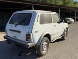 ВАЗ (Lada) Lada 2121 2001 года за 1 350 000 тг. в Караганда – фото 2