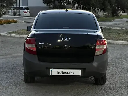 ВАЗ (Lada) Granta 2190 2017 года за 1 350 000 тг. в Актобе – фото 3