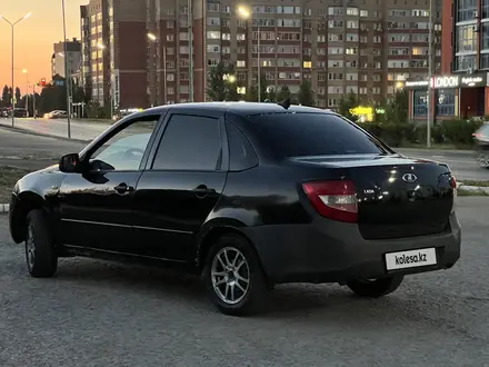 ВАЗ (Lada) Granta 2190 2017 года за 1 350 000 тг. в Актобе – фото 6