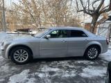 Chrysler 300C 2005 годаүшін4 500 000 тг. в Алматы – фото 2