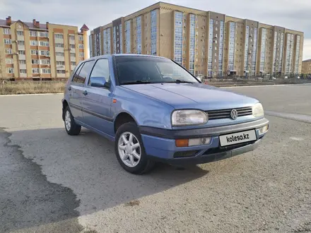 Volkswagen Golf 1993 года за 2 199 000 тг. в Актобе