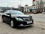 Toyota Camry 2014 года за 11 000 000 тг. в Астана – фото 2