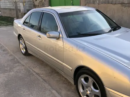 Mercedes-Benz E 320 2000 года за 4 600 000 тг. в Шымкент – фото 9