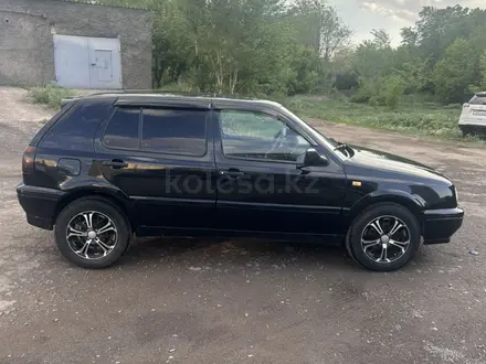 Volkswagen Golf 1994 года за 1 600 000 тг. в Караганда – фото 5