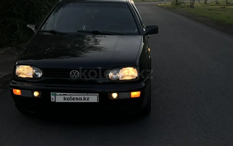 Volkswagen Golf 1994 годаүшін1 600 000 тг. в Караганда