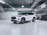 Toyota Highlander 2024 годаүшін22 700 000 тг. в Алматы – фото 4