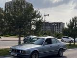 BMW 520 1990 года за 2 200 000 тг. в Шымкент – фото 2