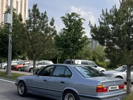 BMW 520 1990 года за 1 700 000 тг. в Шымкент – фото 5