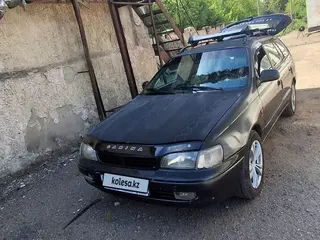 Toyota Carina E
