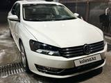 Volkswagen Passat 2012 года за 4 800 000 тг. в Актобе – фото 5