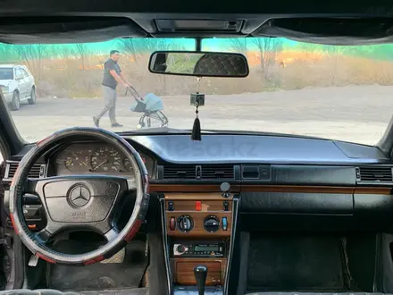 Mercedes-Benz E 230 1992 года за 1 250 000 тг. в Алматы – фото 5