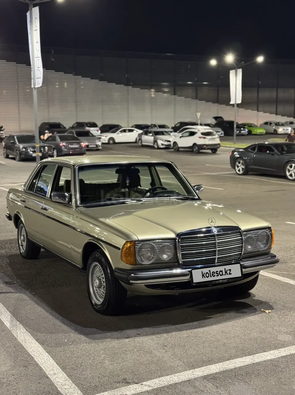 Mercedes-Benz E-Class, 1984