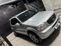 Mercedes-Benz ML 430 2001 годаfor4 000 000 тг. в Алматы – фото 77