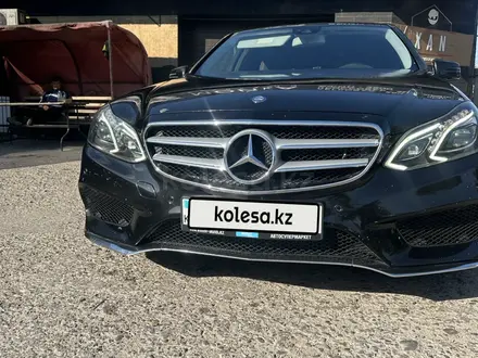 Mercedes-Benz E 200 2013 года за 11 000 000 тг. в Шымкент – фото 2