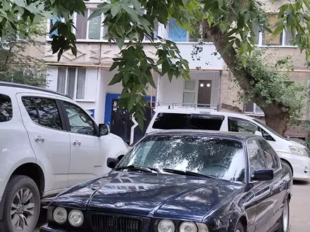 BMW 525 1990 года за 1 700 000 тг. в Уральск – фото 2