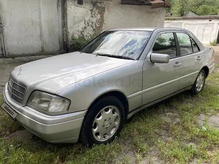 Mercedes-Benz C 220 1993 года за 1 900 000 тг. в Алматы – фото 13