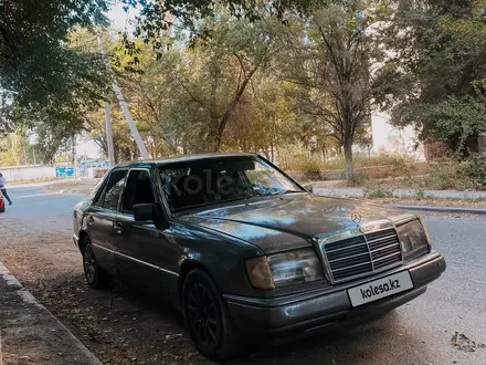 Mercedes-Benz E 280 1993 года за 1 800 000 тг. в Тараз