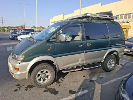 Mitsubishi Delica 1998 года за 6 500 000 тг. в Алматы – фото 2