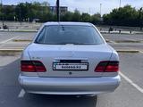 Mercedes-Benz E 320 1999 годаfor5 000 000 тг. в Астана – фото 4