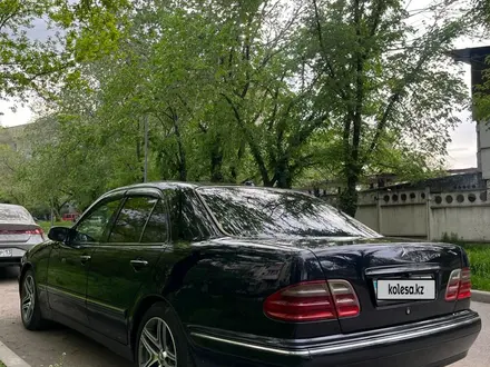 Mercedes-Benz E 320 2000 года за 4 500 000 тг. в Алматы – фото 7