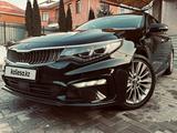 Kia K5 2018 года за 10 500 000 тг. в Алматы