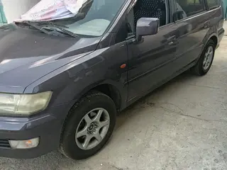 Mitsubishi Space Wagon