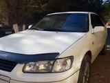 Toyota Camry 2000 годаfor3 200 000 тг. в Балхаш