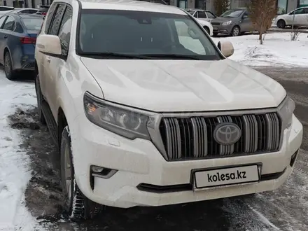 Toyota Land Cruiser Prado 2023 года за 28 000 000 тг. в Астана