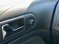 Volkswagen Golf 2002 года за 3 250 000 тг. в Атырау – фото 13