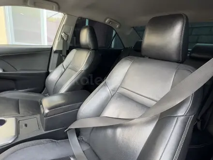Toyota Camry 2014 года за 8 700 000 тг. в Алматы – фото 22