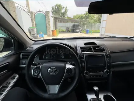 Toyota Camry 2014 года за 8 700 000 тг. в Алматы – фото 24