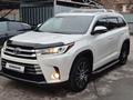 Toyota Highlander 2018 года за 23 900 000 тг. в Алматы – фото 11