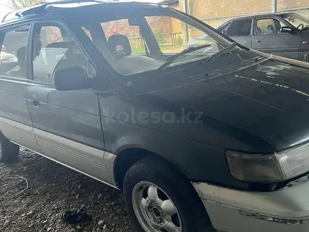 Mitsubishi Chariot 1993 года за 1 300 000 тг. в Алматы – фото 2