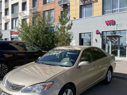 Toyota Camry 2003 года за 5 000 000 тг. в Астана – фото 2