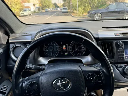 Toyota RAV4 2019 года за 13 900 000 тг. в Алматы – фото 9