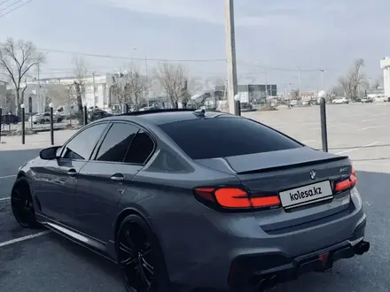 BMW 540 2018 года за 18 500 000 тг. в Алматы – фото 3