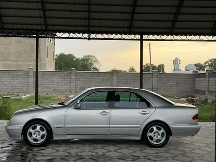 Mercedes-Benz E 280 2000 года за 4 500 000 тг. в Тараз – фото 15