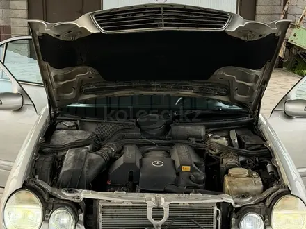 Mercedes-Benz E 280 2000 года за 4 500 000 тг. в Тараз – фото 30