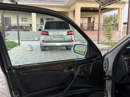 Mercedes-Benz E 280 2000 года за 4 500 000 тг. в Тараз – фото 38