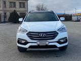 Hyundai Santa Fe 2017 годаүшін8 700 000 тг. в Мангистау – фото 2