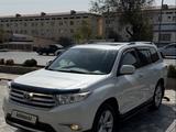 Toyota Highlander 2011 года за 14 000 000 тг. в Сарыагаш