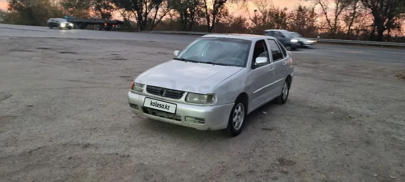 Volkswagen Polo, 2001