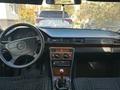 Mercedes-Benz E 220 1993 года за 1 600 000 тг. в Жезказган – фото 5